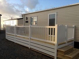 Lyons Sunnysands Holiday Park - Holiday Accommodation 6465 - Mid Wales - 1189012 - thumbnail photo 1