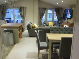 Cayton Bay Caravan Park - Holiday Accommodation 6516 - North Yorkshire (incl. Whitby) - 1189014 - thumbnail photo 7