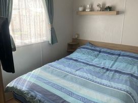 Primrose Valley Holiday Park - Holiday Accommodation 6531 - North Yorkshire (incl. Whitby) - 1189015 - thumbnail photo 6