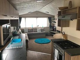 Primrose Valley Holiday Park - Holiday Accommodation 6531 - North Yorkshire (incl. Whitby) - 1189015 - thumbnail photo 8
