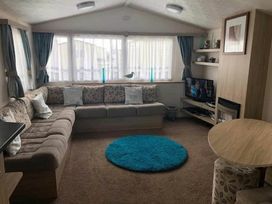 Primrose Valley Holiday Park - Holiday Accommodation 6531 - North Yorkshire (incl. Whitby) - 1189015 - thumbnail photo 13