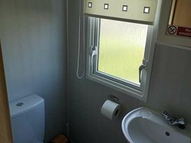 Primrose Valley Holiday Park - Holiday Accommodation 6565 - North Yorkshire (incl. Whitby) - 1189017 - thumbnail photo 7