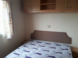 Coastfield Holiday Village - Holiday Accommodation 66 - Lincolnshire - 1189019 - thumbnail photo 6