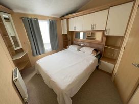 Waterside, Paignton - Holiday Accommodation 663 - Devon - 1189023 - thumbnail photo 12