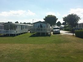 Primrose Valley Holiday Park - Holiday Accommodation 6634 - North Yorkshire (incl. Whitby) - 1189024 - thumbnail photo 1