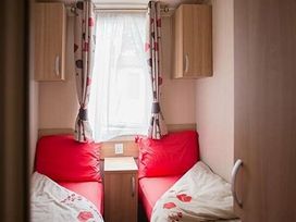 Primrose Valley Holiday Park - Holiday Accommodation 6634 - North Yorkshire (incl. Whitby) - 1189024 - thumbnail photo 7