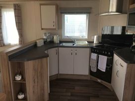 Durdle Door Holiday Park - Holiday Accommodation 6681 - Dorset - 1189029 - thumbnail photo 9