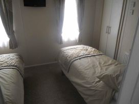 White Acres Holiday Park - Holiday Accommodation 6776 - Cornwall - 1189032 - thumbnail photo 4