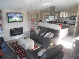 White Acres Holiday Park - Holiday Accommodation 6776 - Cornwall - 1189032 - thumbnail photo 5