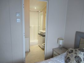 White Acres Holiday Park - Holiday Accommodation 6776 - Cornwall - 1189032 - thumbnail photo 7