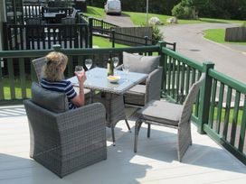 White Acres Holiday Park - Holiday Accommodation 6776 - Cornwall - 1189032 - thumbnail photo 8