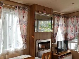 Tattershall Lakes Country Park - Holiday Accommodation 6778 - Lincolnshire - 1189033 - thumbnail photo 5