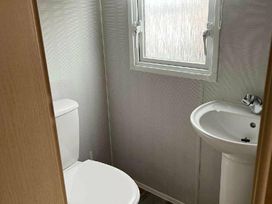 Primrose Valley Holiday Park - Holiday Accommodation 6785 - North Yorkshire (incl. Whitby) - 1189034 - thumbnail photo 16