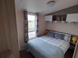 Presthaven Beach Resort - Holiday Accommodation 6830 - North Wales - 1189041 - thumbnail photo 7