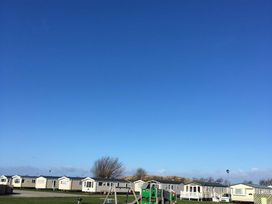 Presthaven Beach Resort - Holiday Accommodation 6830 - North Wales - 1189041 - thumbnail photo 11