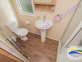 Devon Cliffs Holiday Park - Holiday Accommodation 6955 - Devon - 1189048 - thumbnail photo 9