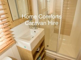 Golden Gate Holiday Centre - Holiday Accommodation 6959 - North Wales - 1189049 - thumbnail photo 13