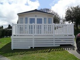 White Acres Holiday Park - Holiday Accommodation 70 - Cornwall - 1189055 - thumbnail photo 3