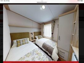 White Acres Holiday Park - Holiday Accommodation 70 - Cornwall - 1189055 - thumbnail photo 7