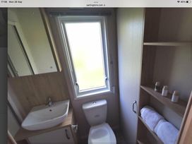White Acres Holiday Park - Holiday Accommodation 70 - Cornwall - 1189055 - thumbnail photo 8