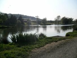 White Acres Holiday Park - Holiday Accommodation 70 - Cornwall - 1189055 - thumbnail photo 11