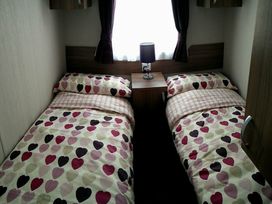 Hafan y Mor Haven - Holiday Accommodation 7021 - North Wales - 1189059 - thumbnail photo 9