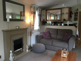 Aberdunant Hall Holiday Park - Holiday Accommodation 7030 - North Wales - 1189061 - thumbnail photo 4