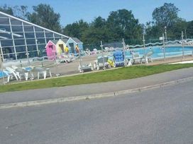 Quay West Holiday Park - Holiday Accommodation 7060 - Mid Wales - 1189062 - thumbnail photo 6