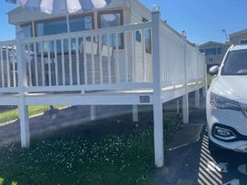 Quay West Holiday Park - Holiday Accommodation 7060 - Mid Wales - 1189062 - thumbnail photo 19