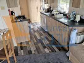 Reighton Sands Holiday Park - Holiday Accommodation 7102 - North Yorkshire (incl. Whitby) - 1189063 - thumbnail photo 8