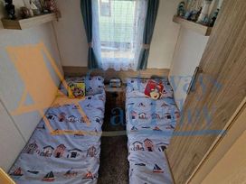 Reighton Sands Holiday Park - Holiday Accommodation 7102 - North Yorkshire (incl. Whitby) - 1189063 - thumbnail photo 12