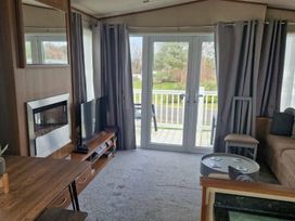Seton Sands Caravan Park - Holiday Accommodation 7113 - Scottish Lowlands - 1189064 - thumbnail photo 10