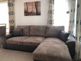 Seal Bay Resort - Holiday Accommodation 714 - Hampshire - 1189065 - thumbnail photo 6