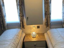 Seal Bay Resort - Holiday Accommodation 714 - Hampshire - 1189065 - thumbnail photo 10