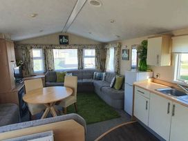Butlins Skegness - Holiday Accommodation 7153 - Lincolnshire - 1189067 - thumbnail photo 11