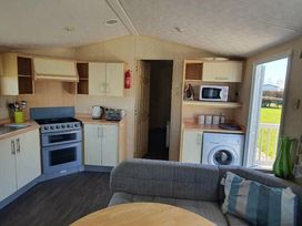 Butlins Skegness - Holiday Accommodation 7153 - Lincolnshire - 1189067 - thumbnail photo 12
