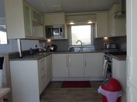 Littlesea Holiday Park - Holiday Accommodation 718 - Dorset - 1189069 - thumbnail photo 3