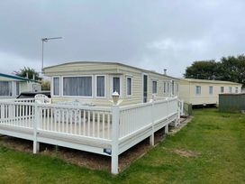 Cherry Tree Holiday Park - Holiday Accommodation 7184 - Norfolk - 1189070 - thumbnail photo 8