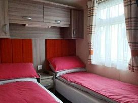 Marton Mere Holiday Village - Holiday Accommodation 7193 - Lake District - 1189071 - thumbnail photo 8