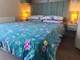 Marton Mere Holiday Village - Holiday Accommodation 7193 - Lake District - 1189071 - thumbnail photo 9