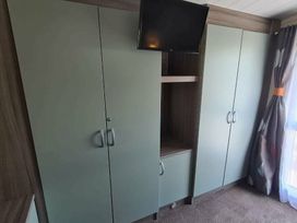Marton Mere Holiday Village - Holiday Accommodation 7193 - Lake District - 1189071 - thumbnail photo 10