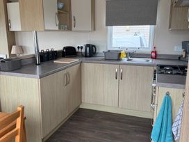 Perran Sands - Holiday Accommodation 722 - Cornwall - 1189074 - thumbnail photo 6