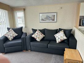 Golden Gate Holiday Centre - Holiday Accommodation 7296 - North Wales - 1189079 - thumbnail photo 1