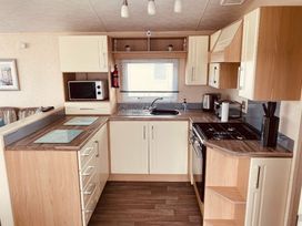 Golden Gate Holiday Centre - Holiday Accommodation 7296 - North Wales - 1189079 - thumbnail photo 5