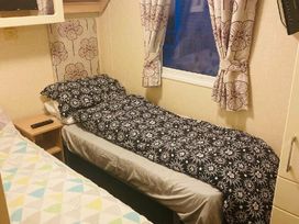 Golden Gate Holiday Centre - Holiday Accommodation 7296 - North Wales - 1189079 - thumbnail photo 9