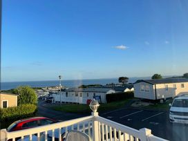 Devon Cliffs Holiday Park - Holiday Accommodation 7324 - Devon - 1189080 - thumbnail photo 11