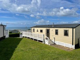 Devon Cliffs Holiday Park - Holiday Accommodation 7324 - Devon - 1189080 - thumbnail photo 17