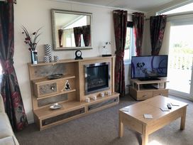 White Acres Holiday Park - Holiday Accommodation 7412 - Cornwall - 1189084 - thumbnail photo 1