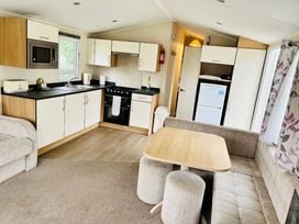 Hafan y Mor Haven - Holiday Accommodation 7421 - North Wales - 1189085 - thumbnail photo 2