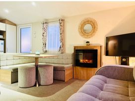 Hafan y Mor Haven - Holiday Accommodation 7421 - North Wales - 1189085 - thumbnail photo 4